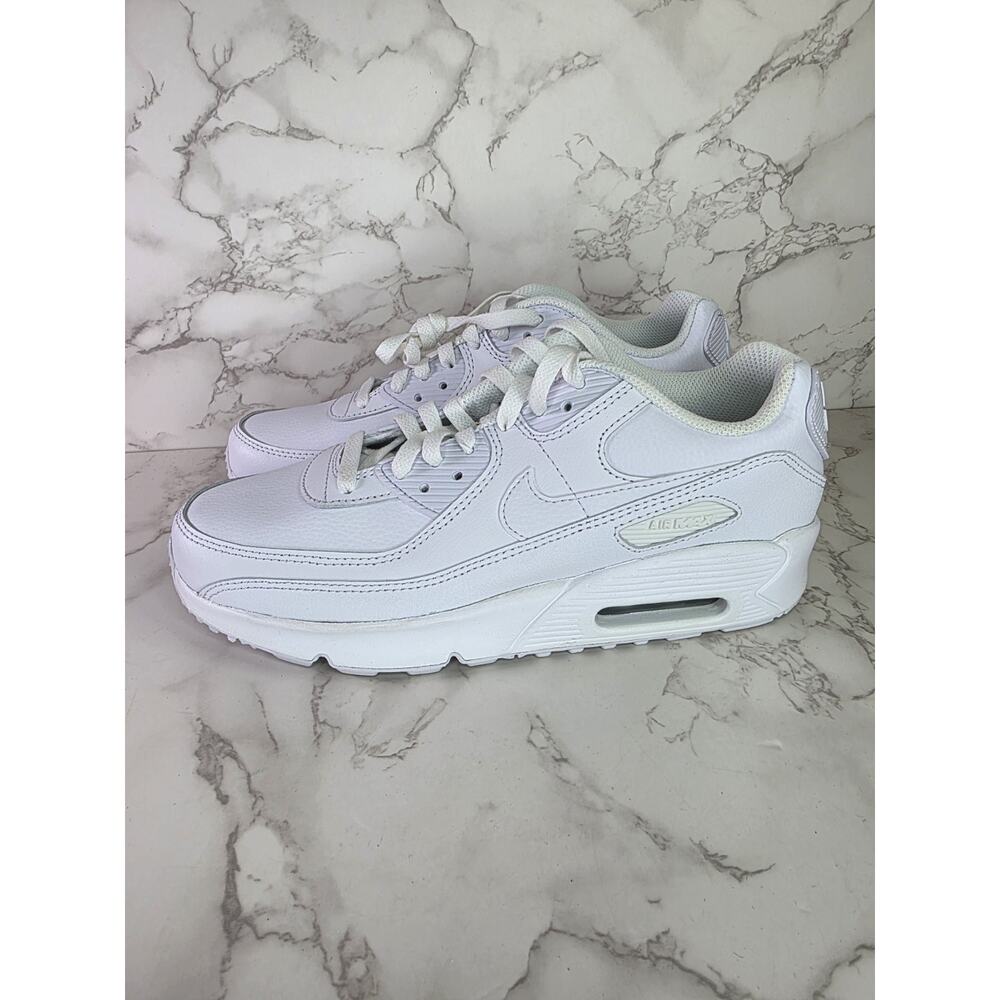 Nike Air Max 90 Leather Womens Size 8.5/Kids 7Y White Metallic Silver CD6864-100